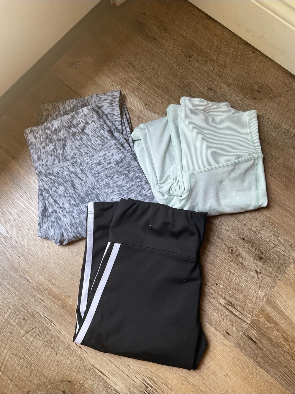 Women’s High-Rise Performance Leggings - Black, Heather Gray & Mint